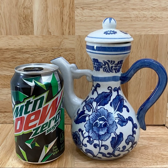 Vintage BOMBAY  Blue & White Ceramic 7” Teapot - Picture 5 of 11